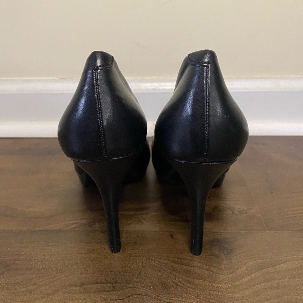 Nine & Co. Black High Heels Size 9.5 - Picture 4 of 5